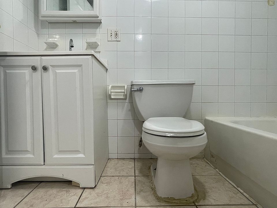 2nd image of 166 Seaview Ave #22E