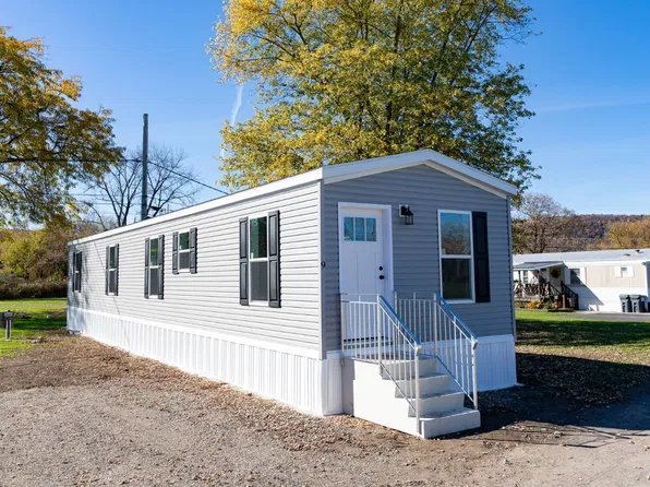 9 Dahalia Ln, Fultonville, NY 12072