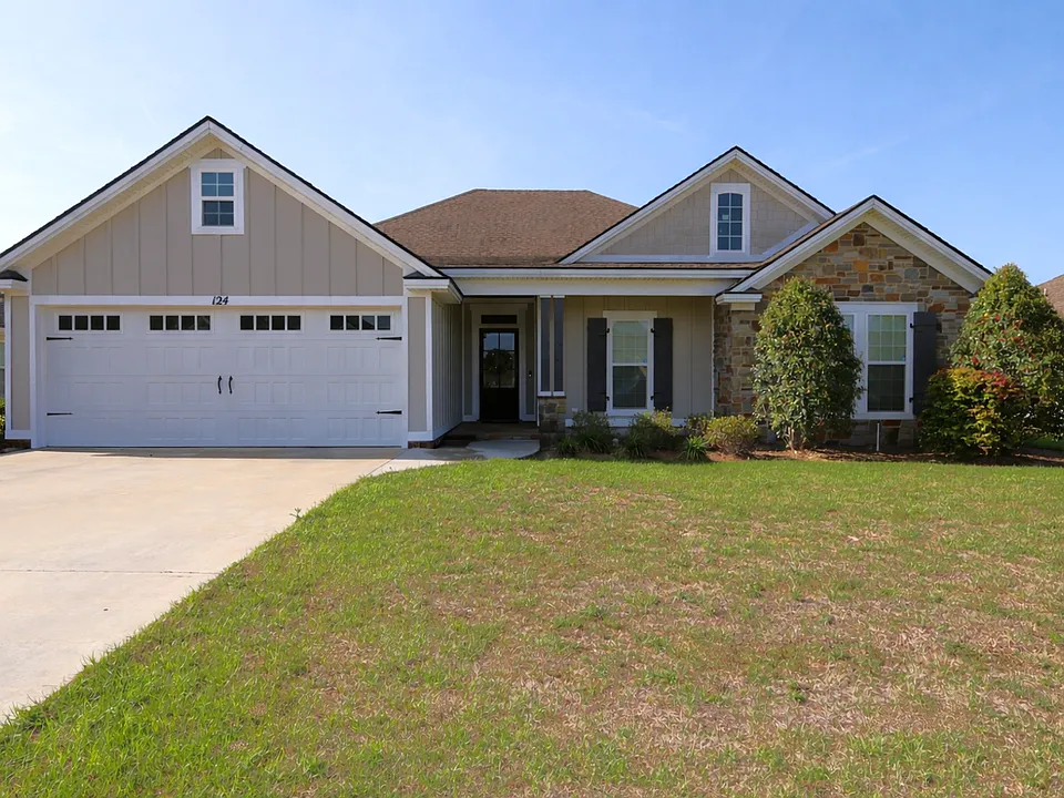 124 Floyd McNeal Dr