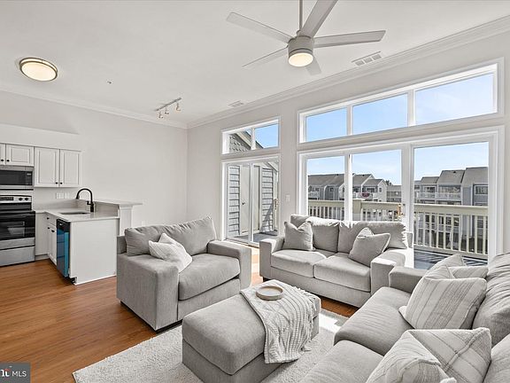 3rd image of 205 125th St Unit 324D