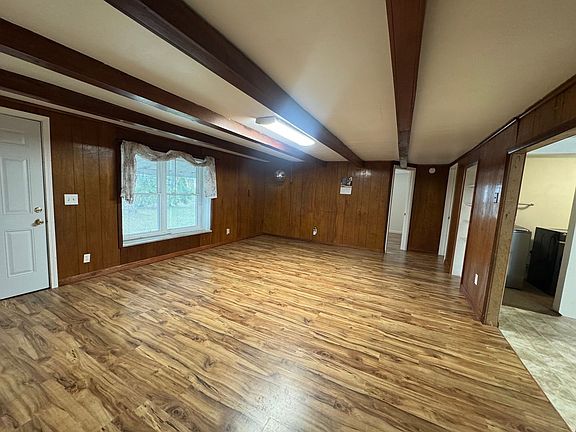 2nd image of 600 Lubeck Ave