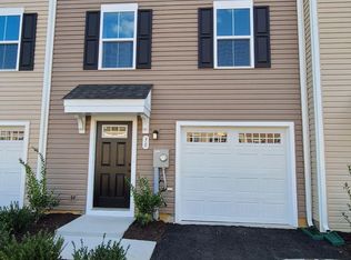 30 Snickers Ct, Martinsburg, WV 25403