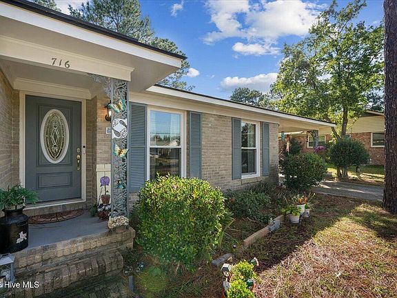 3rd image of 716 Shortridge Road