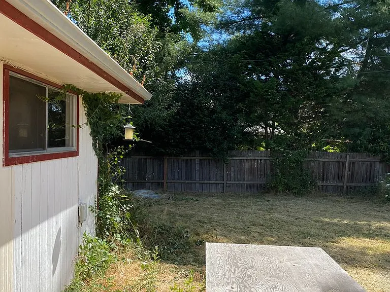 1115 NW 20th St — Photo 20