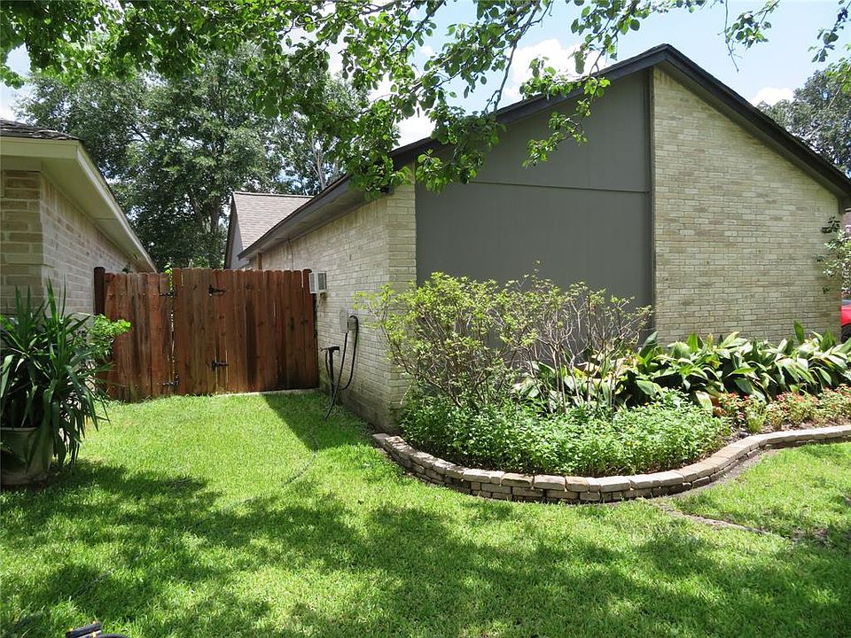 1st image of 4410 Shawna Dr