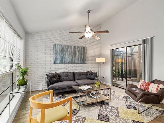 2nd image of 2471 Briarwest Blvd