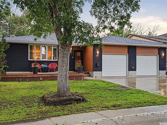 2nd image of 259 Williston DRIVE