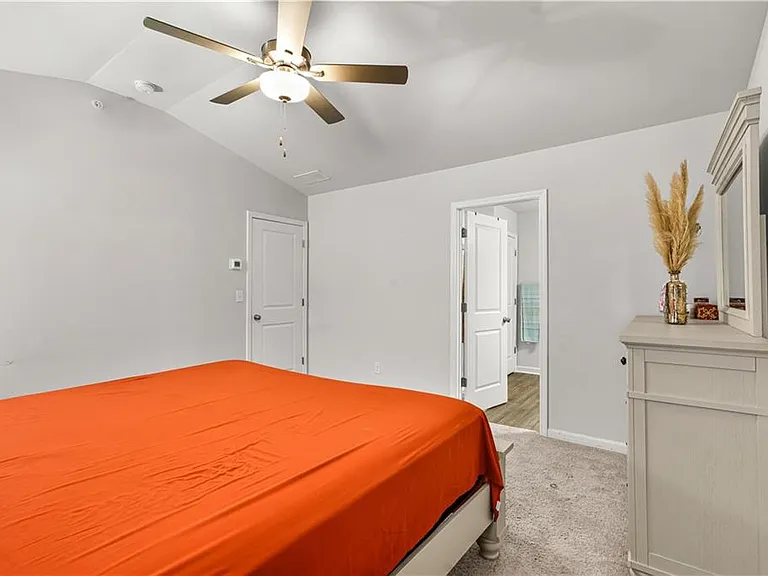 11649 Mendenhall Ct — Photo 26
