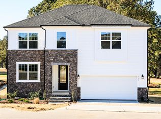 556 Barbour Farm Ln, Four Oaks, NC 27524