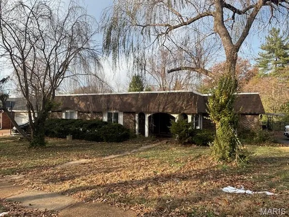 599 Arblay Pl, Ballwin, MO 63011