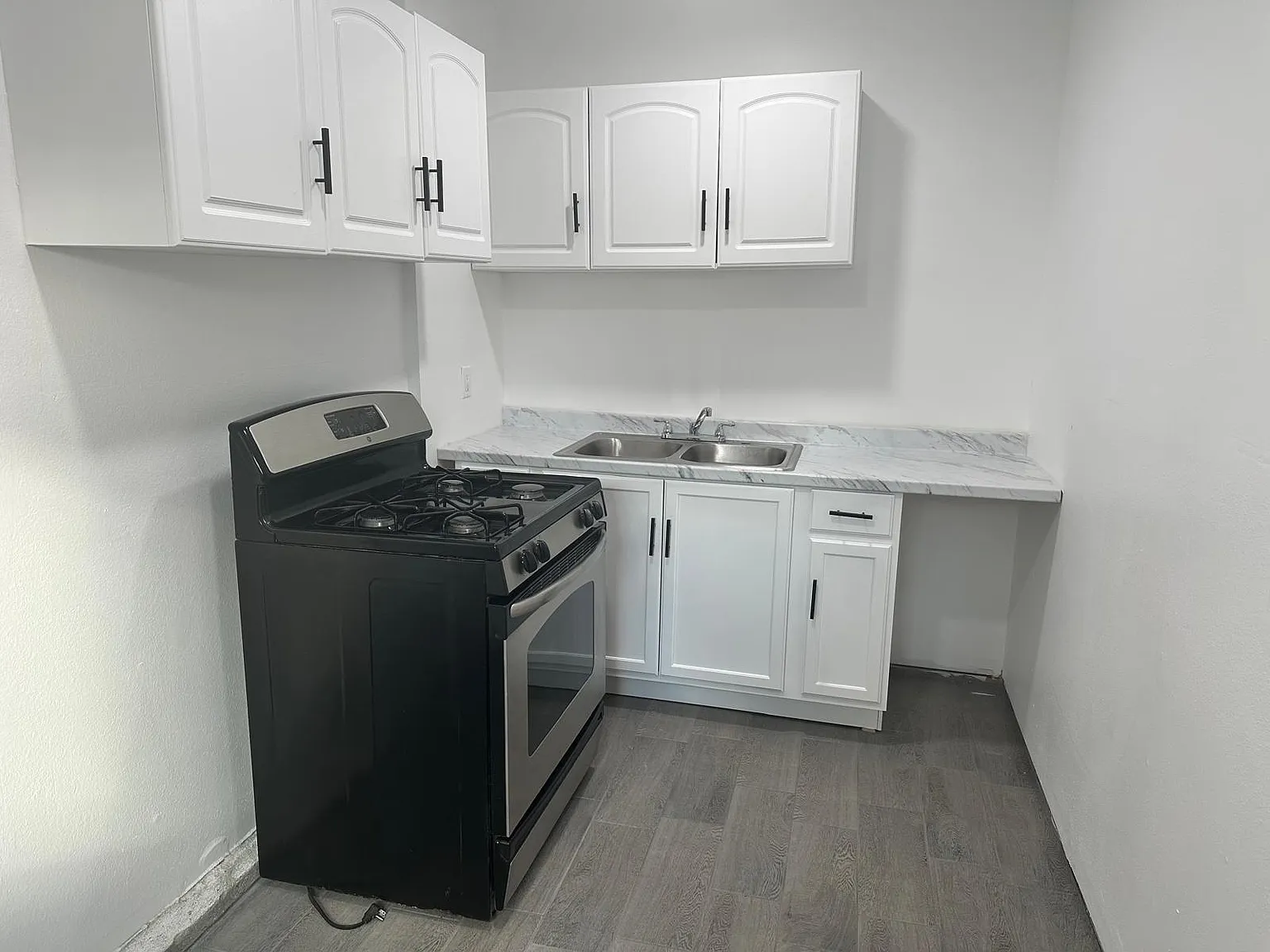 1 bed, $1,400 — Photo 3