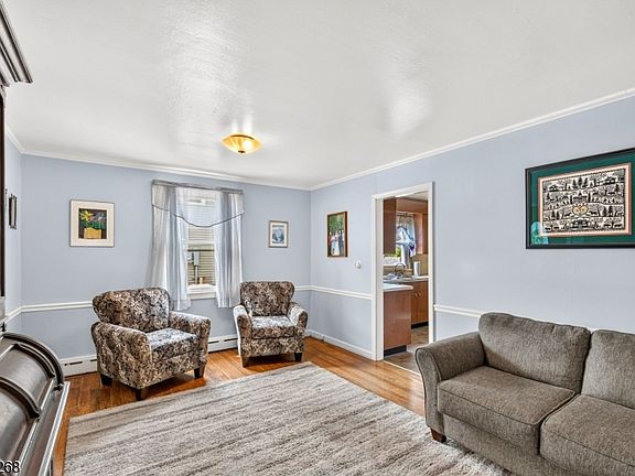 5th image of 127 N Clark Ave