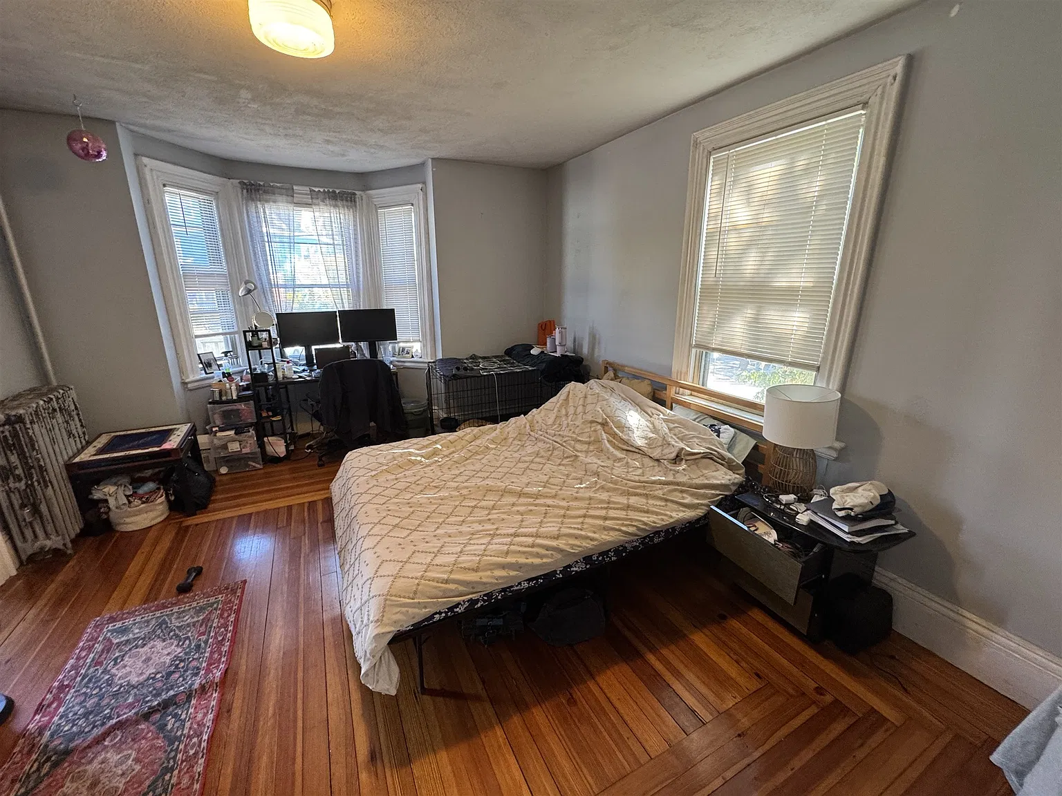 2 bed, 800 sqft, $2,995 — Photo 1