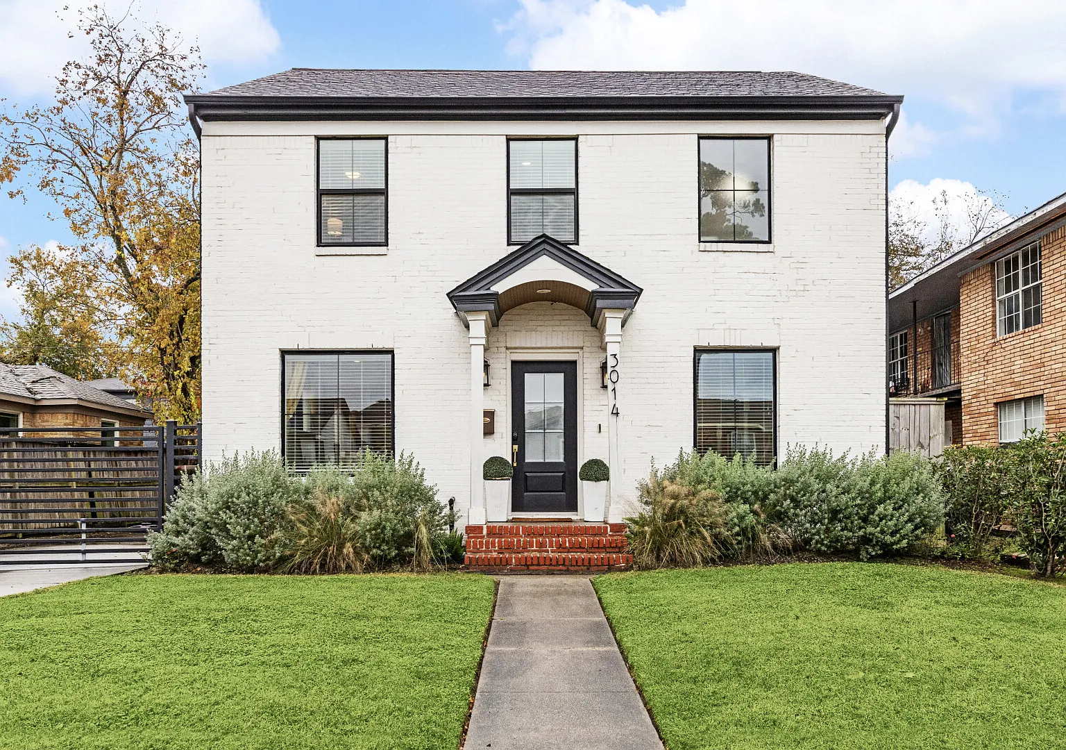 Spacious 4BR Home | Fast WiFi + W/D | 6 Min to Med Center — Photo 1