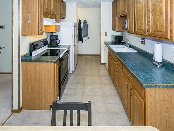 3rd image of 401 E Burnsville Pkwy APT 105