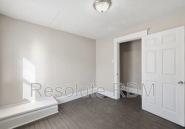 1622 Yandes St — Photo 16