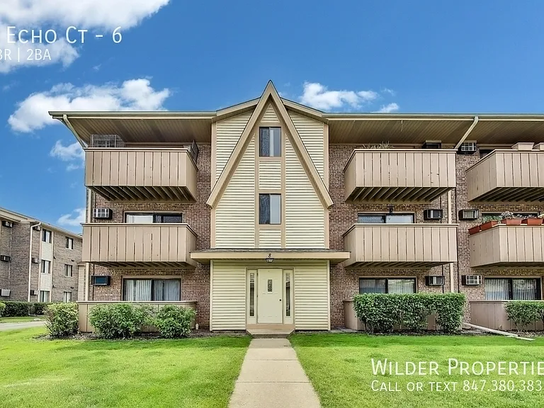 8 Echo Ct #6 — Photo 1