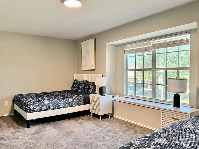 7300 Livingston Dr — Photo 6