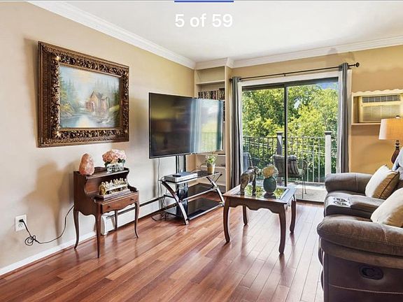 2nd image of 2844 Annandale Rd APT 316