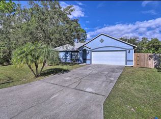 127 Memory Ln NE, Palm Bay, FL 32907