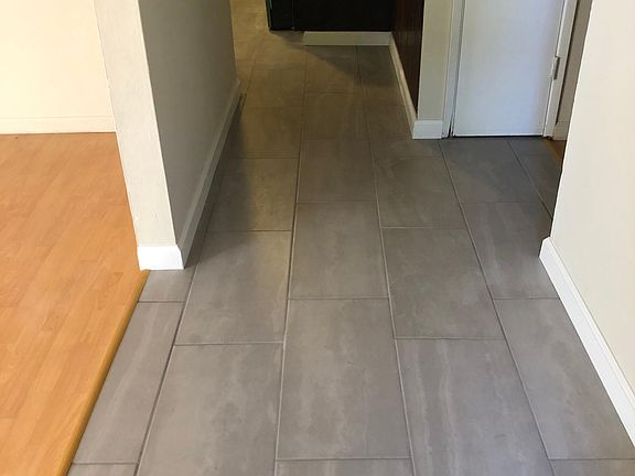 4th image of 524 Firloch Ave