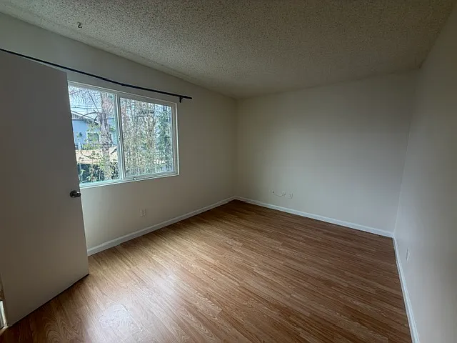 3659 Herman Ave #B — Photo 8