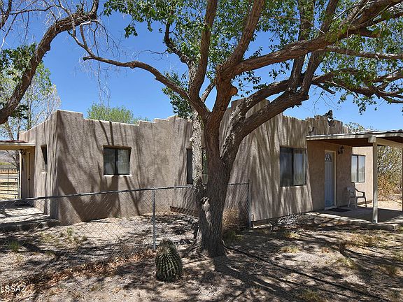2nd image of 1203 N Cochise Stronghold Rd