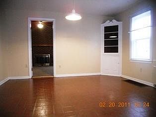5th image of 219 Grand Ave