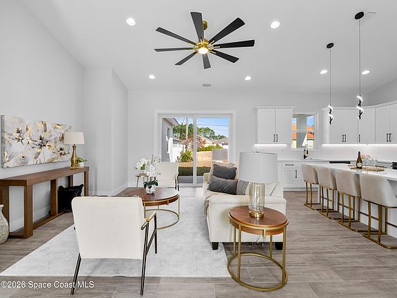 5th image of 3051 Eldron Blvd SE
