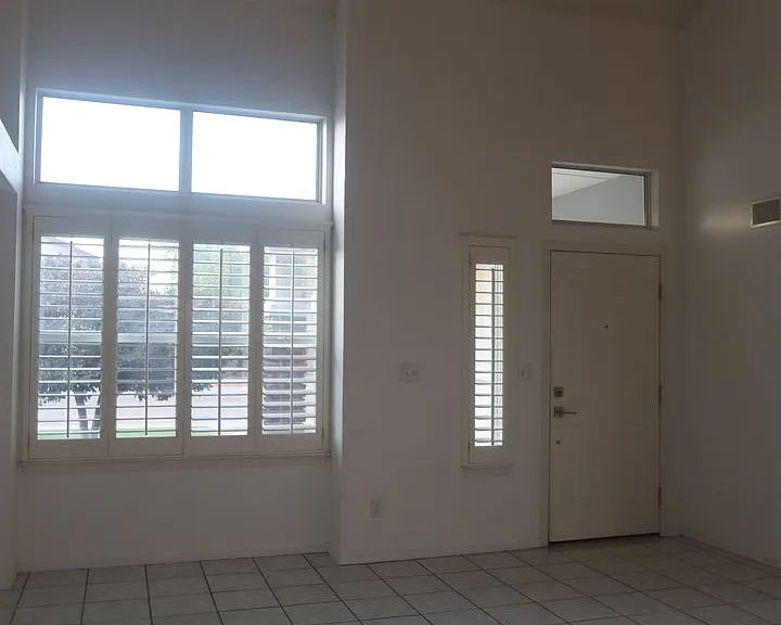 12520 Twin Leaf Dr — Photo 2