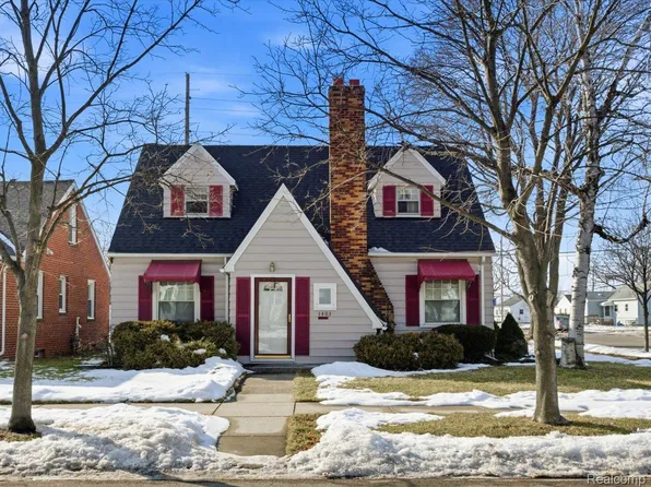 1403 22nd St, Port Huron, MI 48060