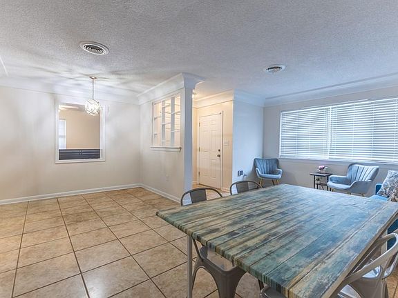 4th image of 3149 Saint Bernard Ave