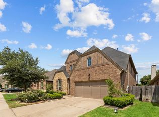 2021 Arrowood Glen Dr, Houston, TX 77077