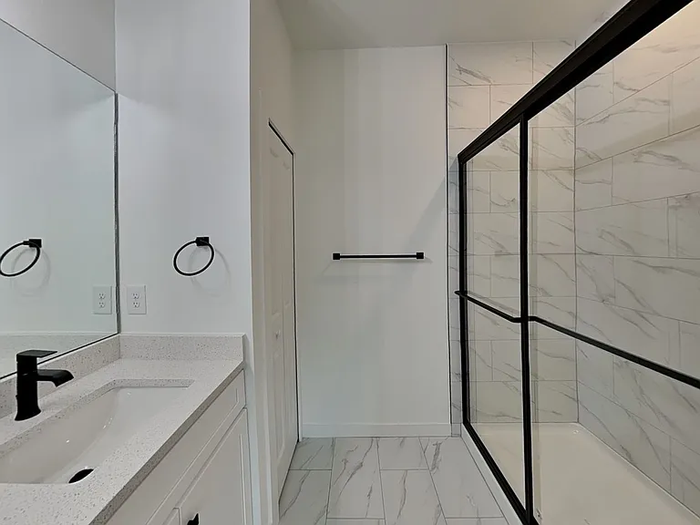 1117 Abrams Blvd — Photo 9