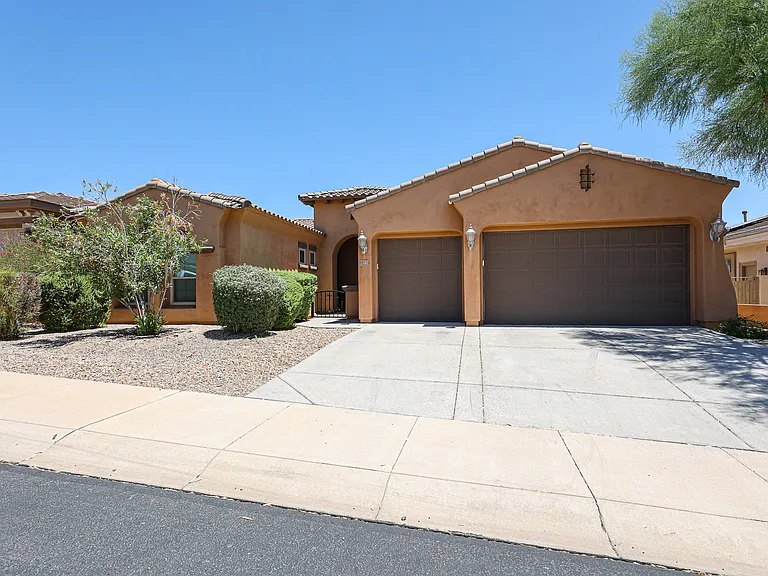 18175 W Narramore Rd — Photo 1