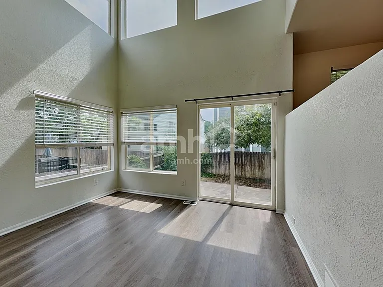 8433 Golden Eye Dr — Photo 6