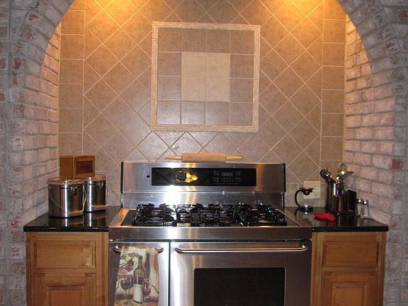 Professional series oven in brick inset