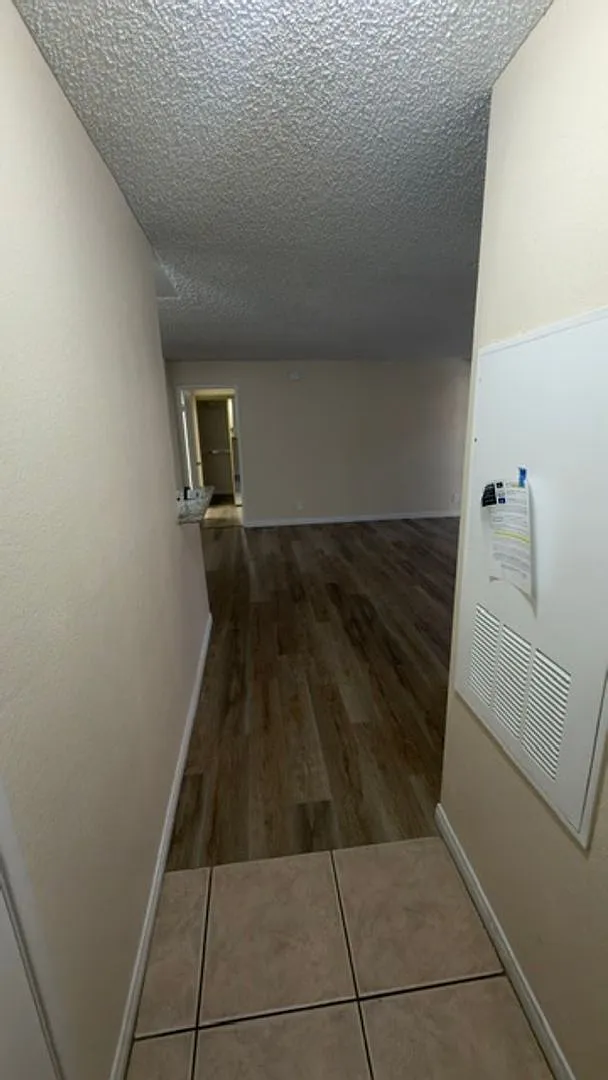 2 Bedroom Condo! — Photo 2