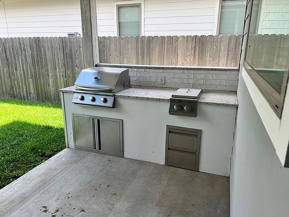 3rd image of 205 Green Cay Dr