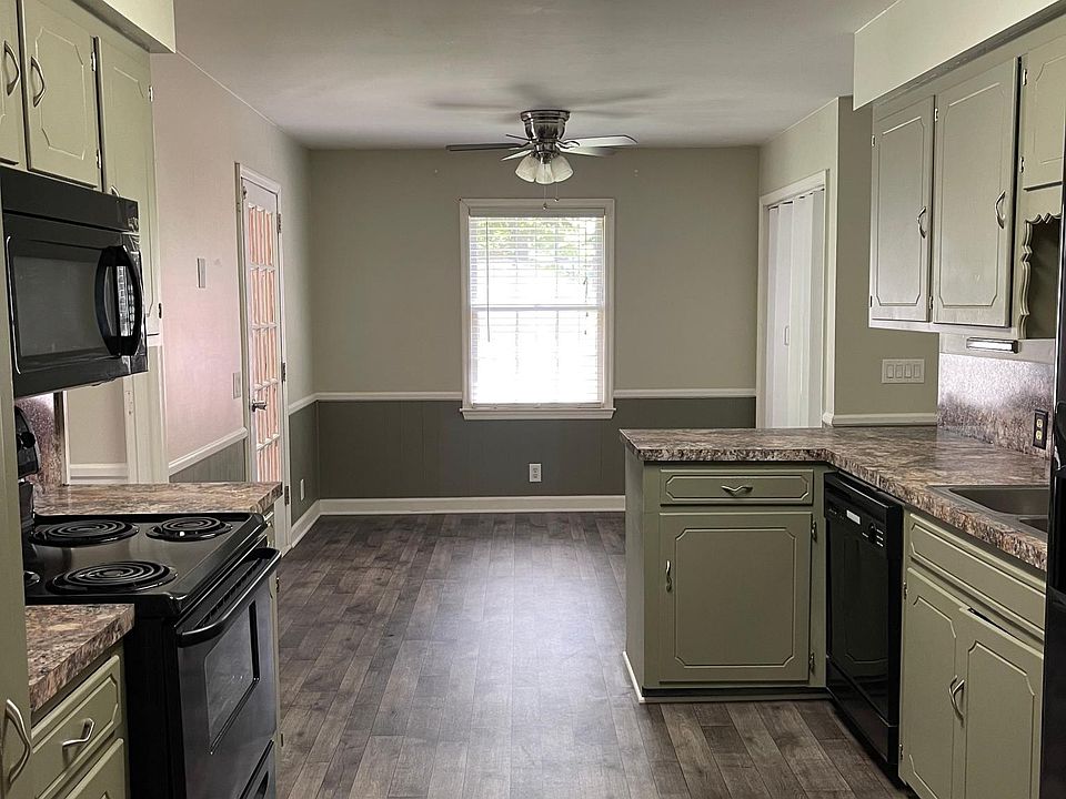 224 Wildwood Ln, Lugoff, SC 29078 Zillow