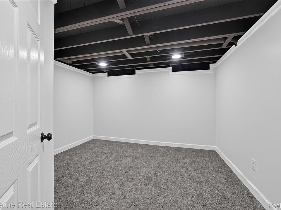 32453 Hiveley St, photo 19