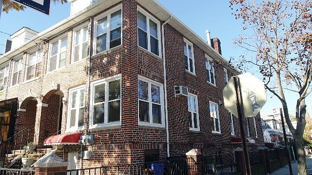 2nd image of 7202 Narrows Ave