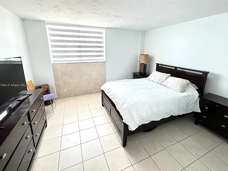 3801 S Ocean Dr #10H — Photo 6