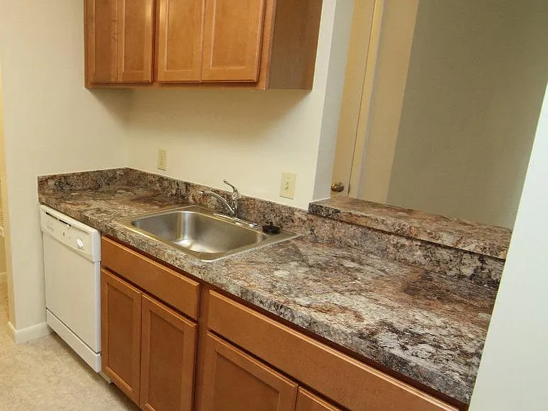 46533 Valley Ct — Photo 1