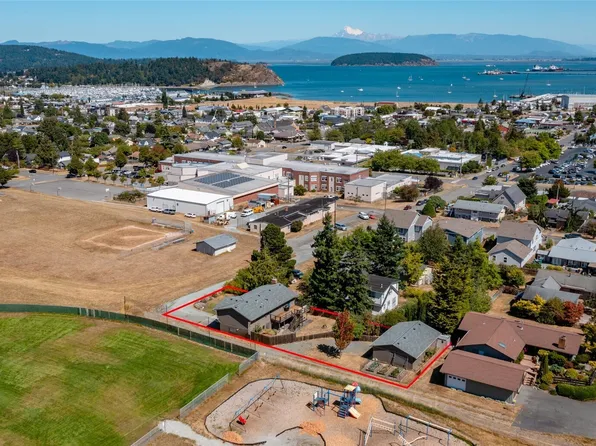 1421 24th Street, Anacortes, WA 98221