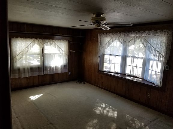 5th image of 5105 Main St