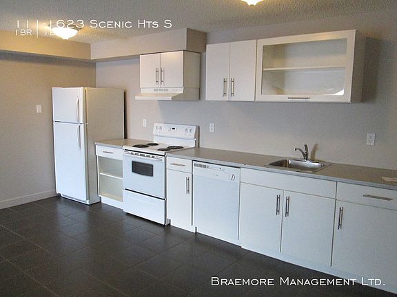 2nd image of 1623 Scenic Hts S #111