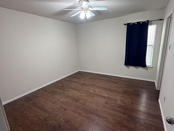 3rd image of 1705 Honey Creek Ln