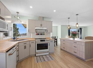 2190 Garymede Dr, Kamloops, BC V1S 1N9