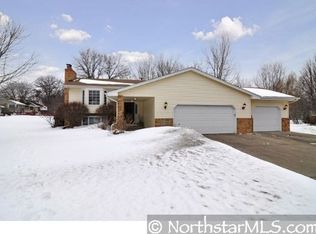 12140 Kenyon Ct NE, Blaine, MN 55449